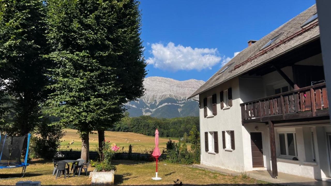 Superbe Appartement Aubessagne Exterior photo